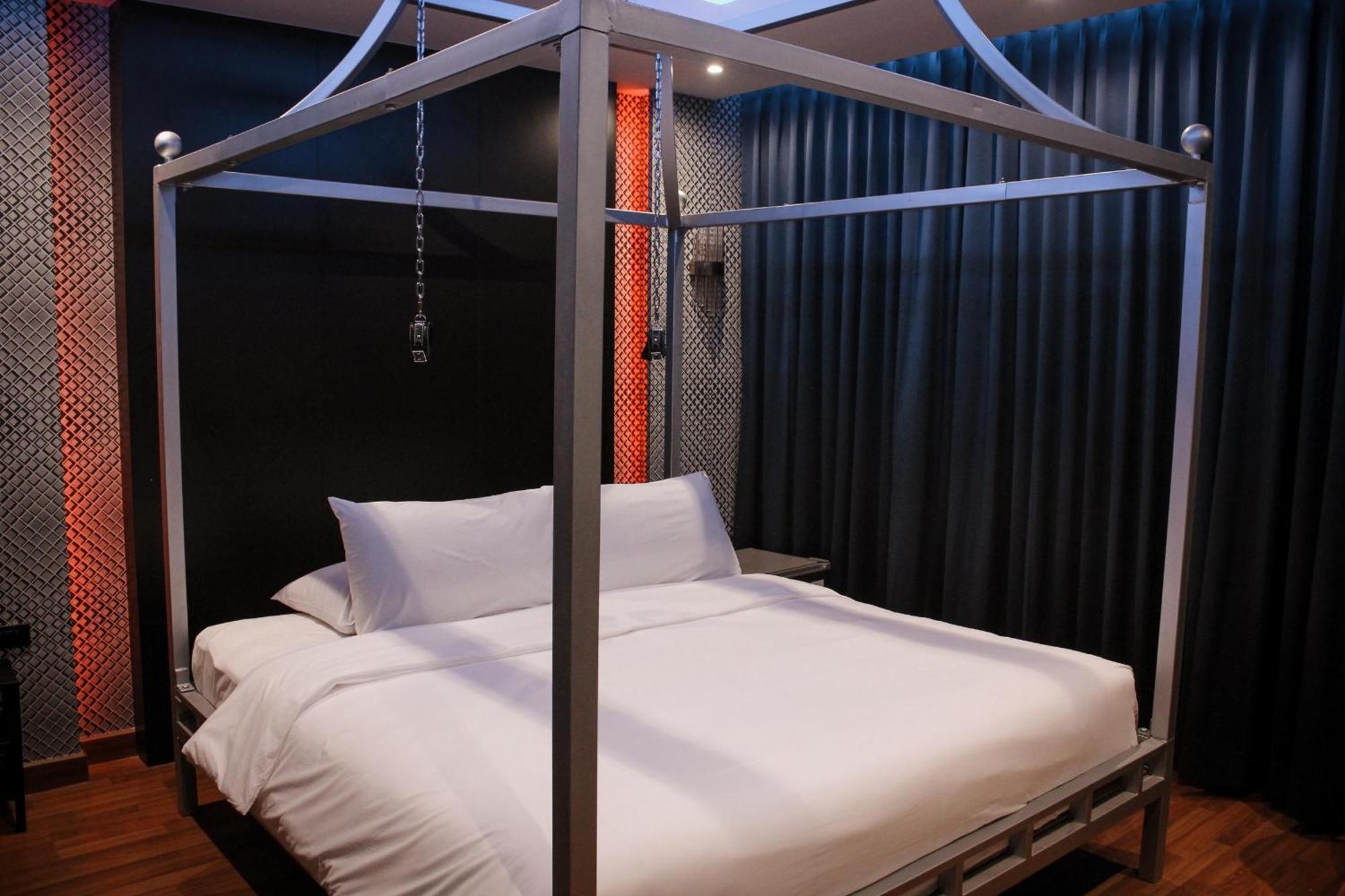 G Boutique Silom Hotel Bangkok Luaran gambar