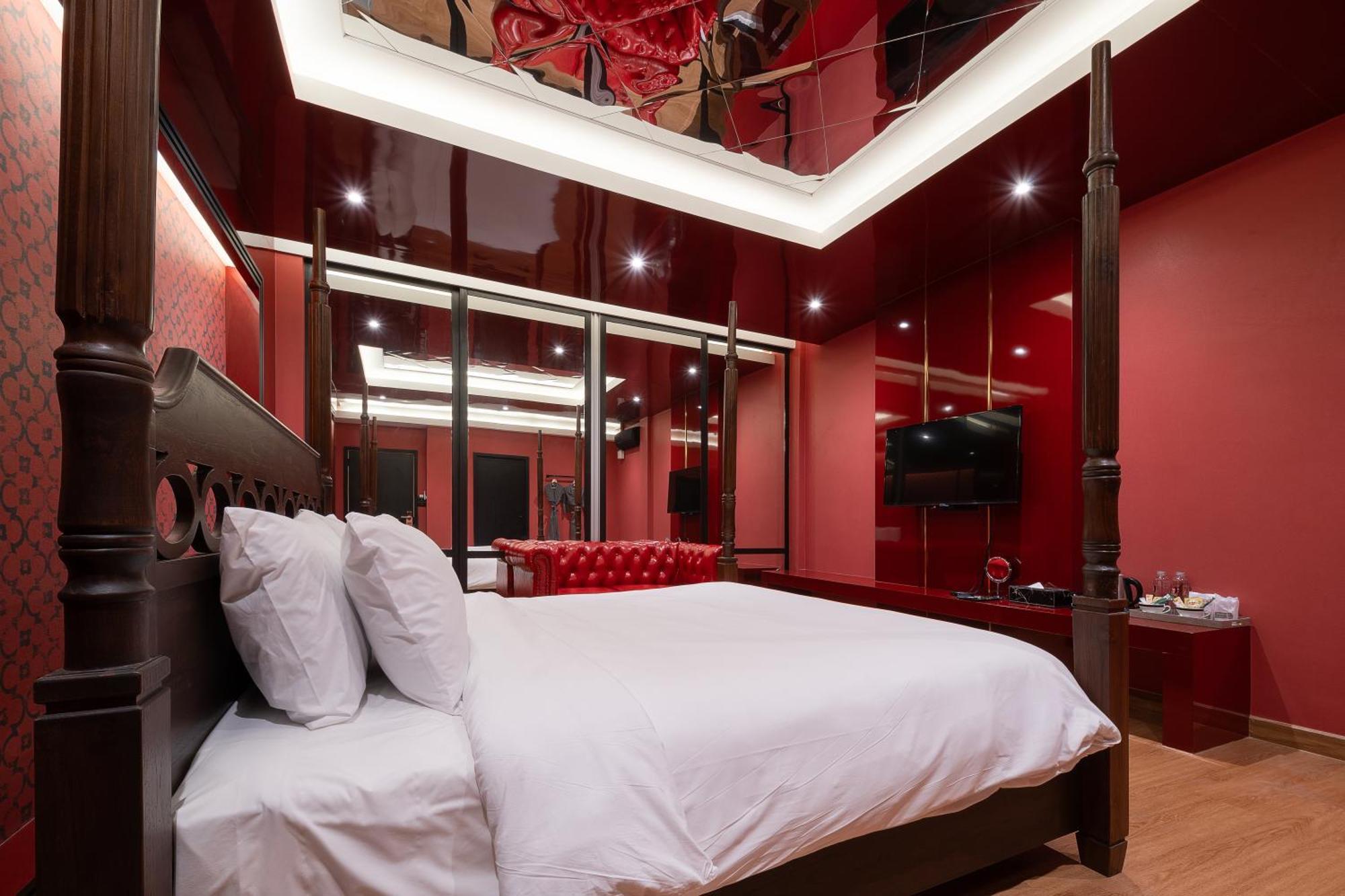 G Boutique Silom Hotel Bangkok Luaran gambar
