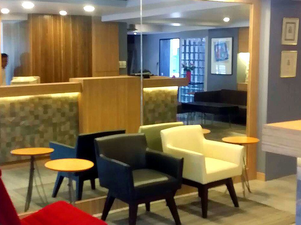 G Boutique Silom Hotel Bangkok Luaran gambar